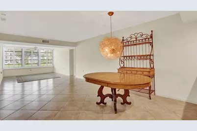 3636 Whitehall Drive #105, West Palm Beach, FL 33401 - Photo 5