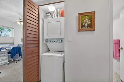3186 Via Poinciana #114, Lake Worth, FL 33467 - Photo 31