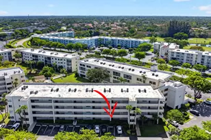 3186 Via Poinciana, Lake Worth, FL 33467 - Photo 1