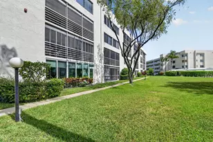 3186 Via Poinciana, Lake Worth, FL 33467 - Photo 51