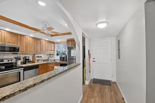 3186 Via Poinciana, Lake Worth, FL 33467 - Photo 17