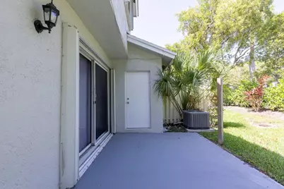 1130 SW 44th Avenue, Deerfield Beach, FL 33442 - Photo 33
