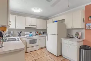 309 W Calzada De Bougainvillea, Marathon, FL 33050 - Photo 7