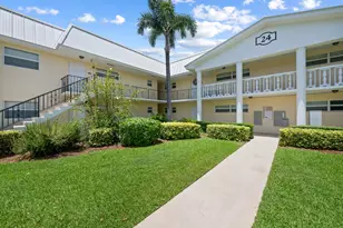 24 Colonial Club Dr, Boynton Beach, FL 33435 - Photo 1