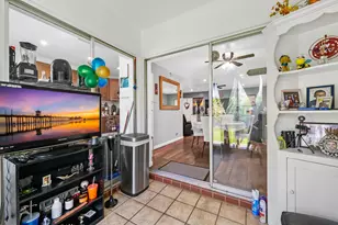 24 Colonial Club Dr, Boynton Beach, FL 33435 - Photo 17