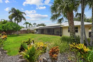 9746 SE Landing Pl, Tequesta, FL 33469 - Photo 13