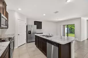 5307 Entertainment Way, Fort Pierce, FL 34947 - Photo 5