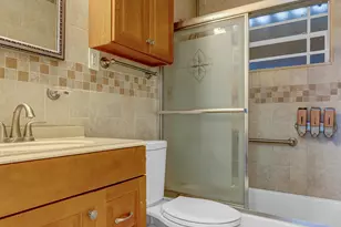 2100 N 57th Ave, Hollywood, FL 33021 - Photo 25