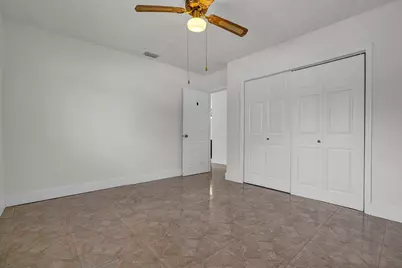 2100 N 57th Avenue, Hollywood, FL 33021 - Photo 23
