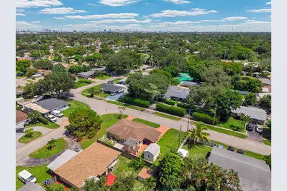 2100 N 57th Avenue, Hollywood, FL 33021 - Photo 35
