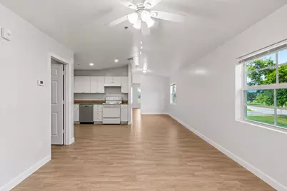 56 W 12th Street #C, Riviera Beach, FL 33404 - Photo 11