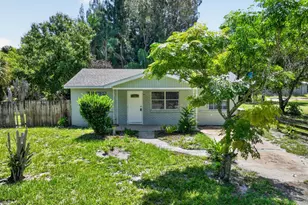 1920 N 48th St, Fort Pierce, FL 34947 - Photo 5