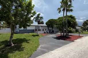 3040 Tropical Trail, Lake Worth, FL 33462 - Photo 3