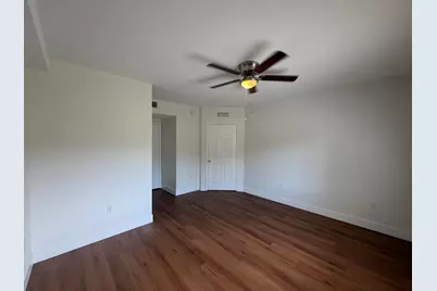 1095 Golden Lakes Boulevard, West Palm Beach, FL 33411 - Photo 7
