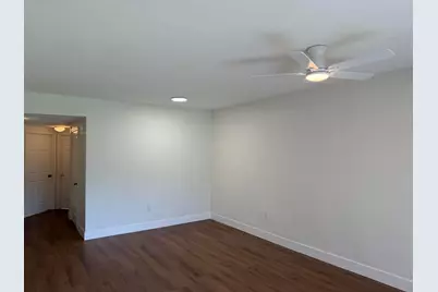 1095 Golden Lakes Boulevard, West Palm Beach, FL 33411 - Photo 9