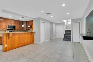 10723 NW 11th St, Pembroke Pines, FL 33026 - Photo 15