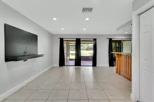 10723 NW 11th St, Pembroke Pines, FL 33026 - Photo 13