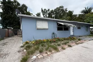 3956 Melaleuca Ln, Lake Worth, FL 33461 - Photo 15
