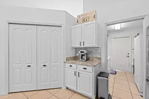 16835 69th St N, The Acreage, FL 33470 - Photo 23