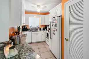 11 Garden St, Tequesta, FL 33469 - Photo 3