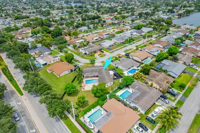 8880 NW 7th Street, Pembroke Pines, FL 33024 - Photo 49