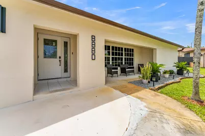 8880 NW 7th Street, Pembroke Pines, FL 33024 - Photo 1