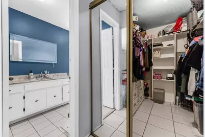 8880 NW 7th Street, Pembroke Pines, FL 33024 - Photo 31