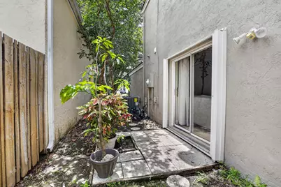 1131 NW 108th Avenue, Plantation, FL 33322 - Photo 51