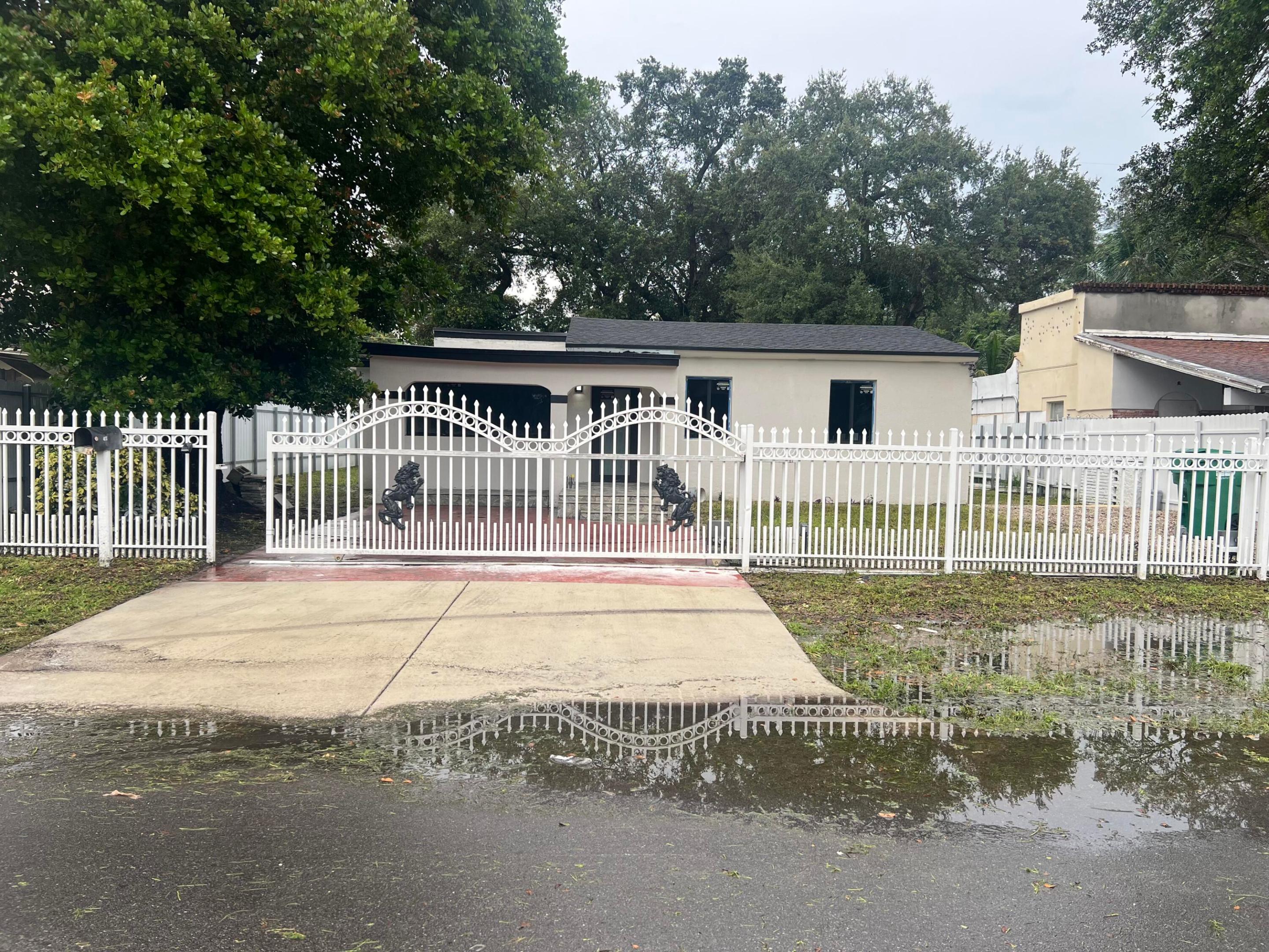 413 NE 162nd St - 413 NE 162nd St, Miami, FL 33162 Luxury Property | Jose Angel Pina