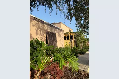 1041 NW 124th Avenue #1041, Pembroke Pines, FL 33026 - Photo 19