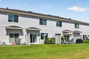 608 NE Waters Edge Ln, Port Saint Lucie, FL 34983 - Photo 35