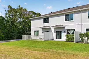 608 NE Waters Edge Ln, Port Saint Lucie, FL 34983 - Photo 33