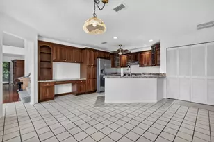10940 Stafford Cir S, Boynton Beach, FL 33436 - Photo 17