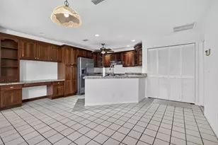 10940 Stafford Cir S, Boynton Beach, FL 33436 - Photo 15