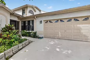 10940 Stafford Cir S, Boynton Beach, FL 33436 - Photo 1