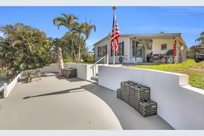 7639 SE Fork River Drive, Stuart, FL 34997 - Photo 9