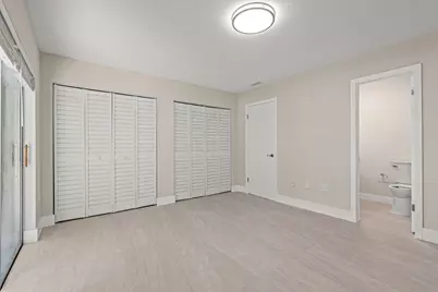 11099 NW 7th Street, Miami, FL 33172 - Photo 25