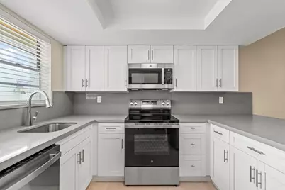 11099 NW 7th Street, Miami, FL 33172 - Photo 3