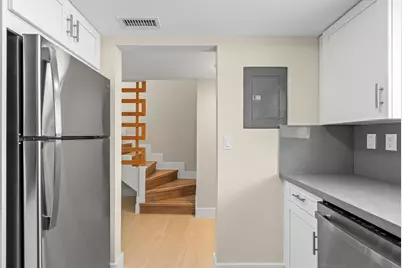 11099 NW 7th Street, Miami, FL 33172 - Photo 17