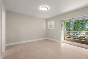 11099 NW 7th St, Miami, FL 33172 - Photo 5