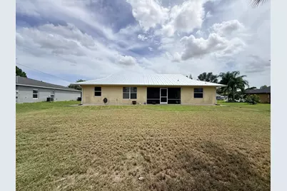 937 SW South Globe Avenue, Port Saint Lucie, FL 34953 - Photo 3