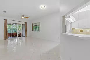 10168 Lombardy Dr, Tamarac, FL 33321 - Photo 9