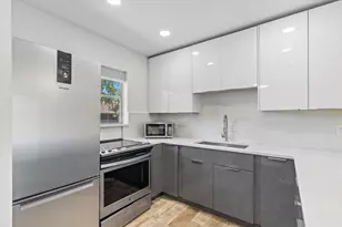899 SE 2nd Ave, Deerfield Beach, FL 33441 - Photo 11