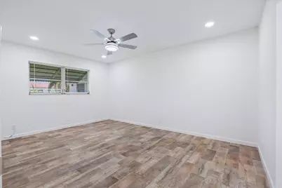 899 SE 2nd Avenue #203, Deerfield Beach, FL 33441 - Photo 13
