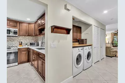 9256 Sabal Ridge Circle #C, Boca Raton, FL 33428 - Photo 13