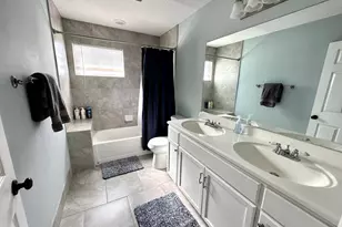 1000 Lake Breeze Dr, Wellington, FL 33414 - Photo 19