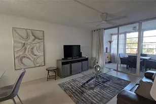 4851 NW 26th Ct, Lauderdale Lakes, FL 33313 - Photo 15