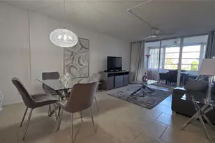 4851 NW 26th Ct, Lauderdale Lakes, FL 33313 - Photo 13