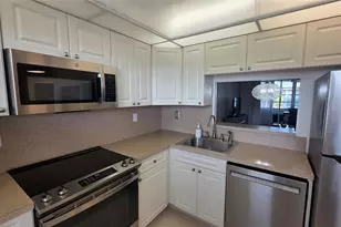 4851 NW 26th Ct, Lauderdale Lakes, FL 33313 - Photo 9