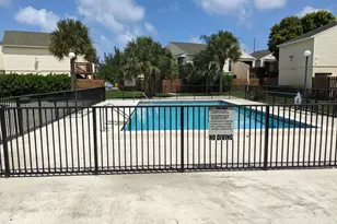 633 Executive Center Dr, West Palm Beach, FL 33401 - Photo 15